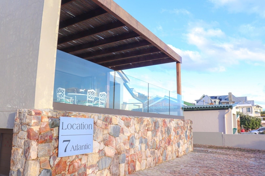 To Let 3 Bedroom Property for Rent in Onrus Western Cape